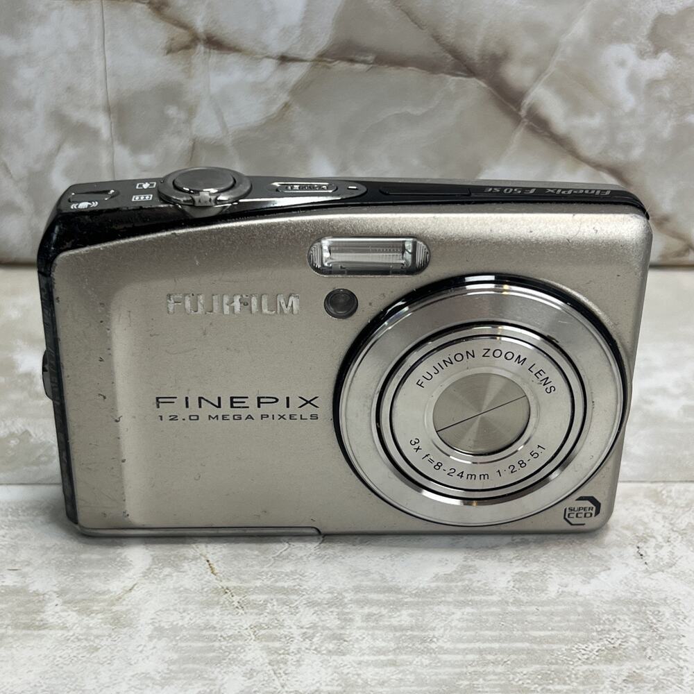 Fujifilm FinePix F50 SE 12.0MP Digital Camera FOR PARTS or REPAIR - UNTESTED